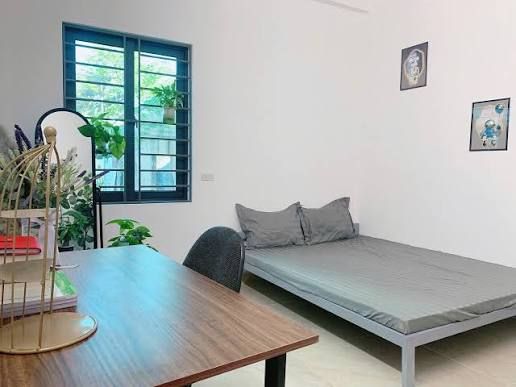 Bán Căn Hộ Tập Thể Nguyên Hồng 50m² - Vị Trí Vàng Đống Đa, Giá 4.x Tỷ