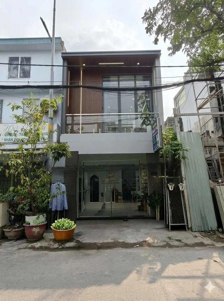 Nhà Mặt Tiền Đỗ Bí, Tân Phú - 4610m², 2 Tầng, 6.98 Tỷ