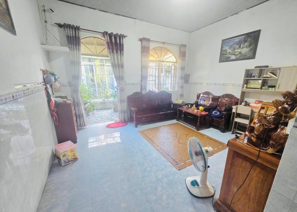 Nhà Riêng Phường 9 Tuy Hòa 84.7m² - Ô Tô Vào Tận Nhà, Sổ Hồng Sẵn!