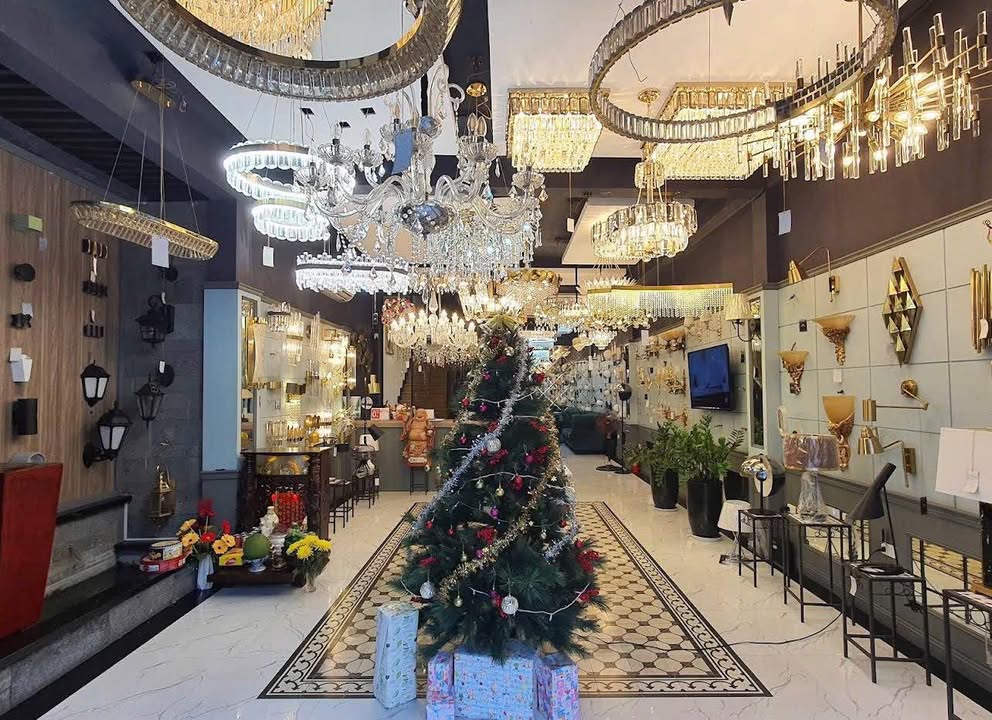 Nhà Mặt Tiền Núi Thành, Hải Châu - 35 Triệu - Mặt Tiền Kinh Doanh