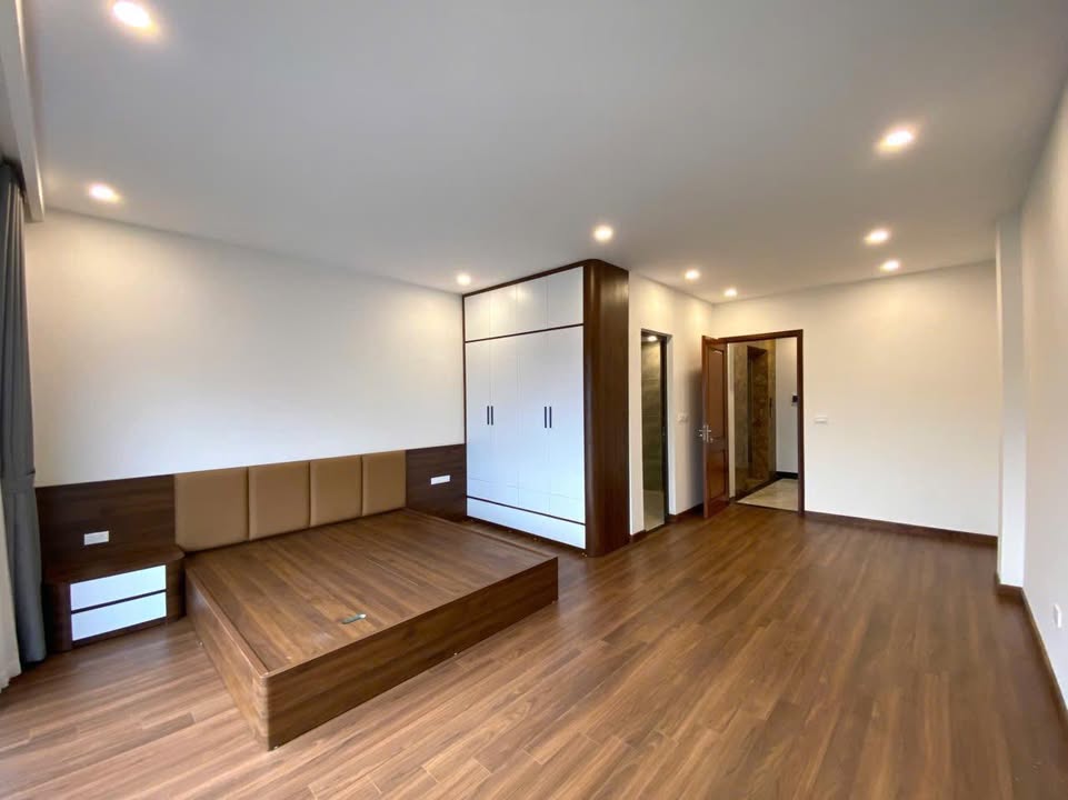 Nhà phố Phúc Lợi 52m² giá 8.9 tỷ - Căn góc 6 tầng, có thang máy