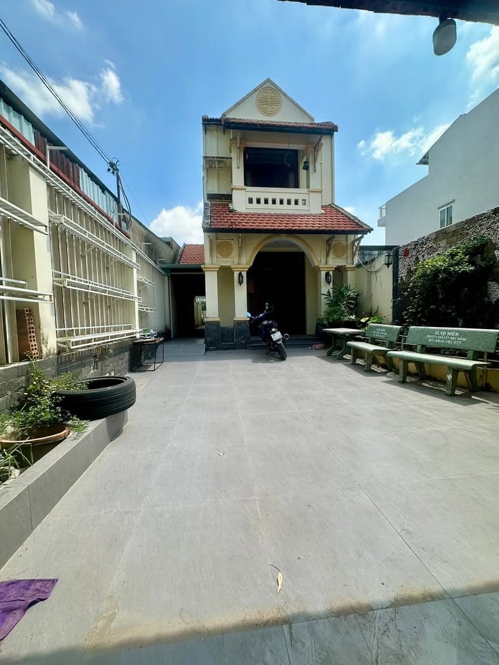 Biệt Thự Hóc Môn 169m² - Ô tô đỗ sân, sẵn sàng dọn vào ở!