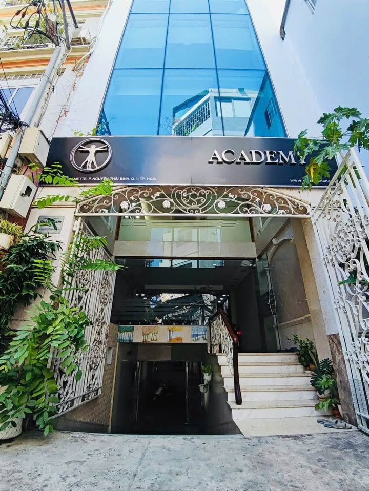 Nhà Phố Mặt Tiền Calmette Quận 1 - Kinh Doanh Đa Ngành, Giá 28.3 Tỷ