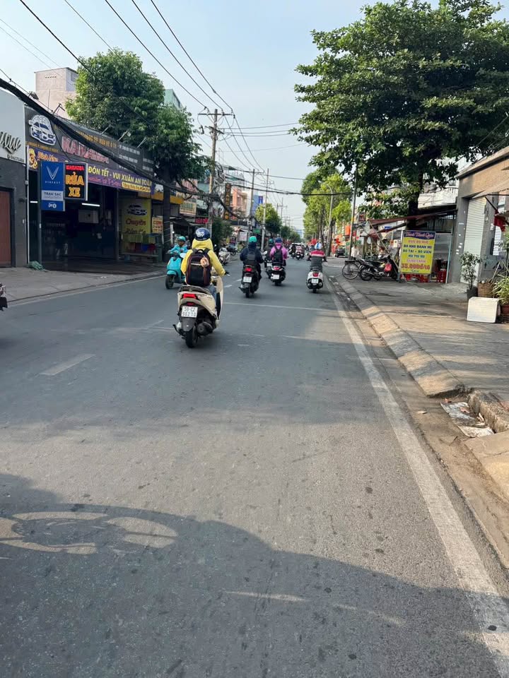 Nhà Phố Đường 22, Phước Long B 10.5 tỷ - Dòng tiền ổn định