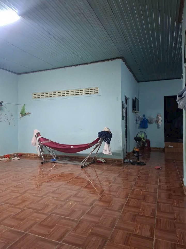 Nhà Cấp 4 Hẻm Rộng Tân Bình 203m² - Giá 2.1 Tỷ