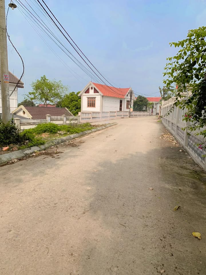 Đất Sổ Hồng 200m² - Mặt Tiền Aphan Tôn Đức Thắng, Hoài Đức - Chỉ 1 Tỷ