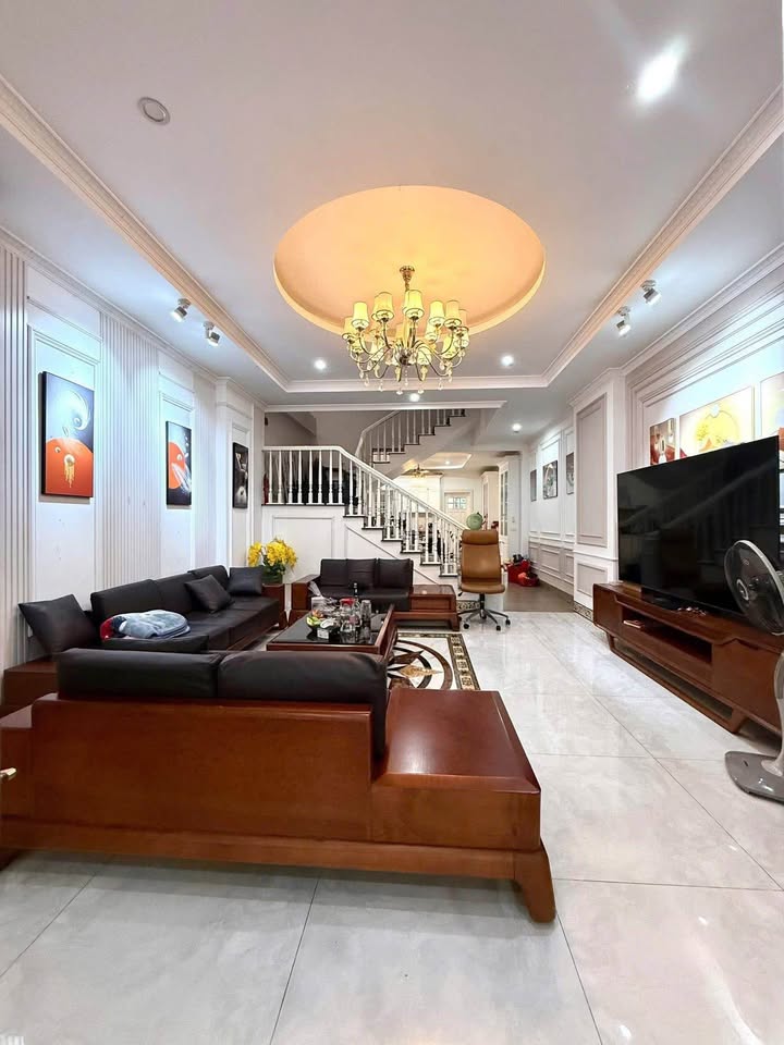 Nhà riêng Mạc Đăng Dung, Lào Cai 100m² - Sẵn sàng ở ngay!