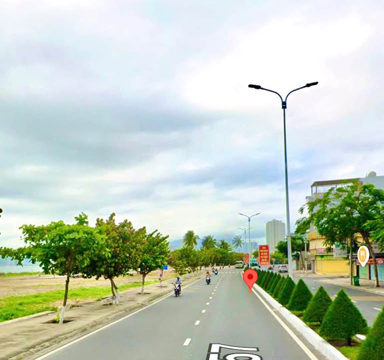 Nhà Phố Mặt Tiền Phạm Văn Đồng Nha Trang 118m² - Vị Trí Đắc Địa!