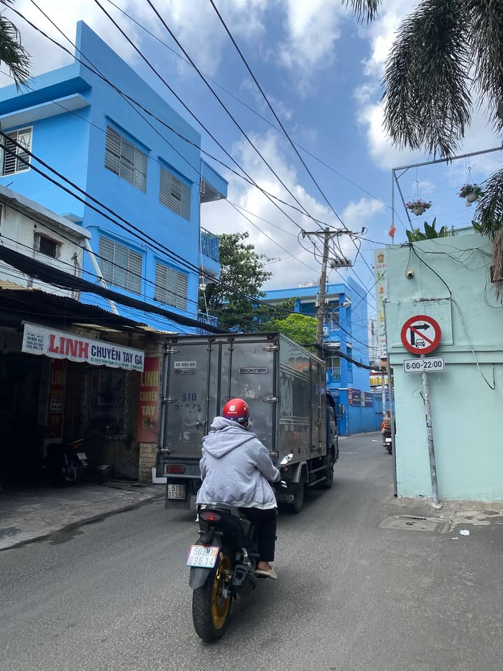 Nhà Mặt Tiền Võ Thành Trang, Tân Bình - 64m², 4PN, Giá 11.5 Tỷ