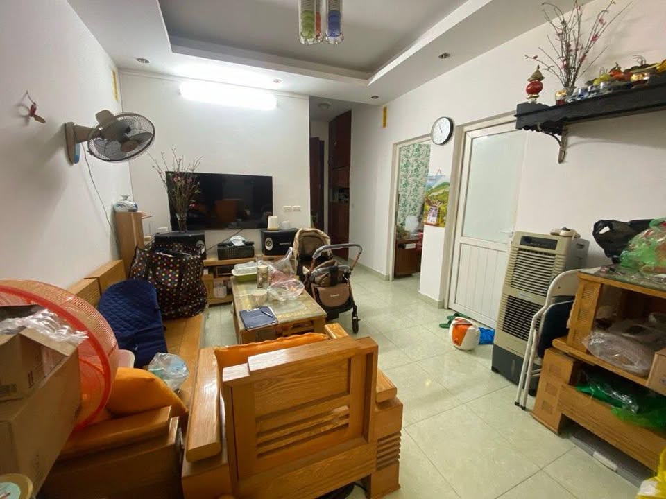 Bán Căn Hộ 65m² B3 Nam Trung Yên - 2PN - Sổ Đỏ Chính Chủ - Giá 5.x Tỷ