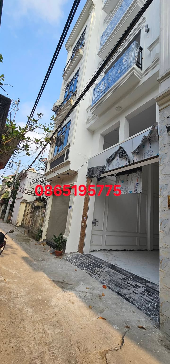 Nhà Riêng Thanh Trì 52m² giá 8 tỷ - Ô tô vào tận nhà!