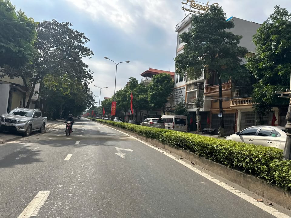 Nhà Phố Vĩnh Yên 90m² giá chỉ 4 tỷ - Dòng tiền ổn định!