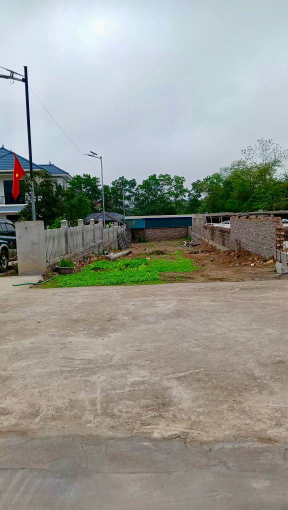 Đất Sóc Sơn 200m² View Sân Bóng - Gần Nội Bài, Tiềm Năng Tăng Giá Cao