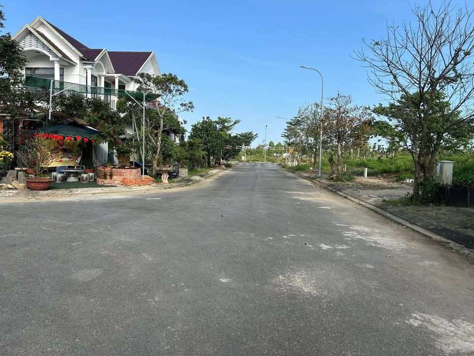 Đất nền Đồng Dinh Quảng Ngãi 120m² 1.2 tỷ - Tiềm năng tăng giá