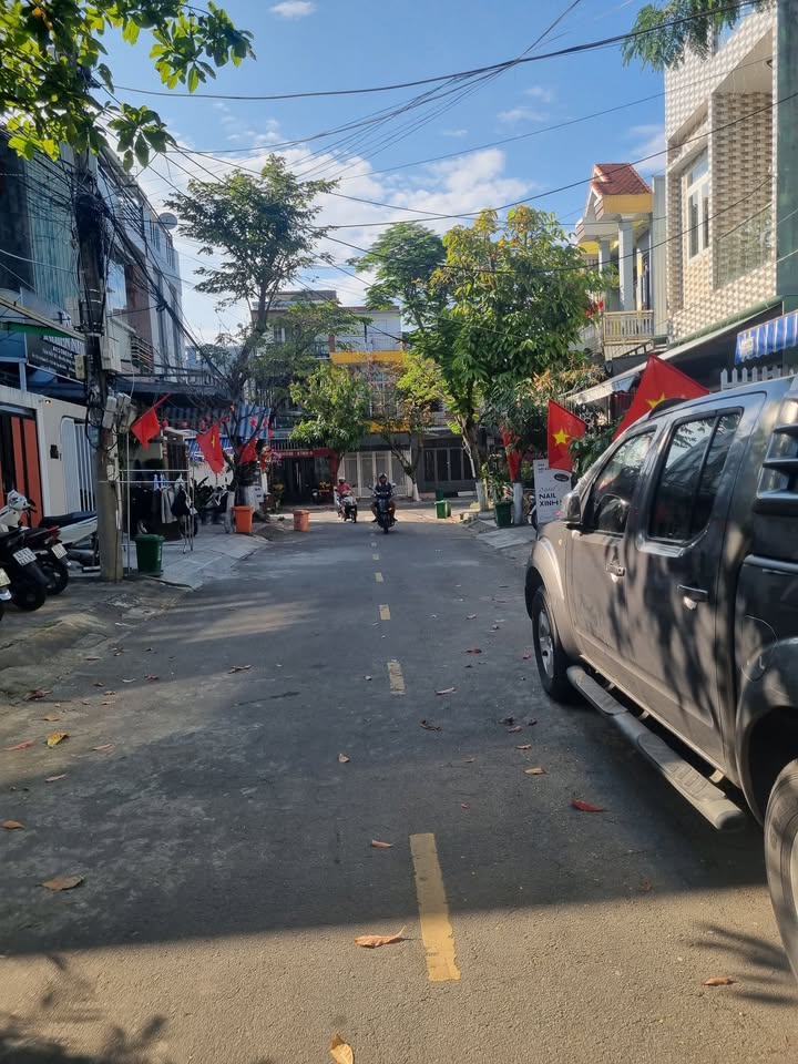 Đất Nền Sơn Trà 110m² Hướng Đông - Gần Đồn Công An, Dân Trí Cao