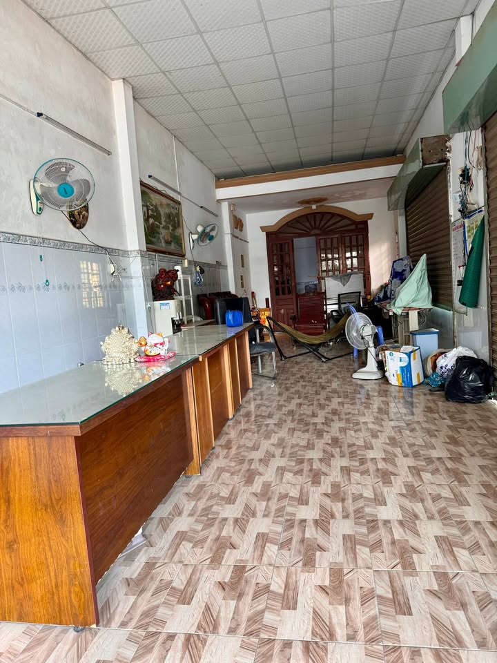 Cho thuê nhà mặt tiền Bưng Ông Thoàn 100m² - Sẵn sàng kinh doanh!