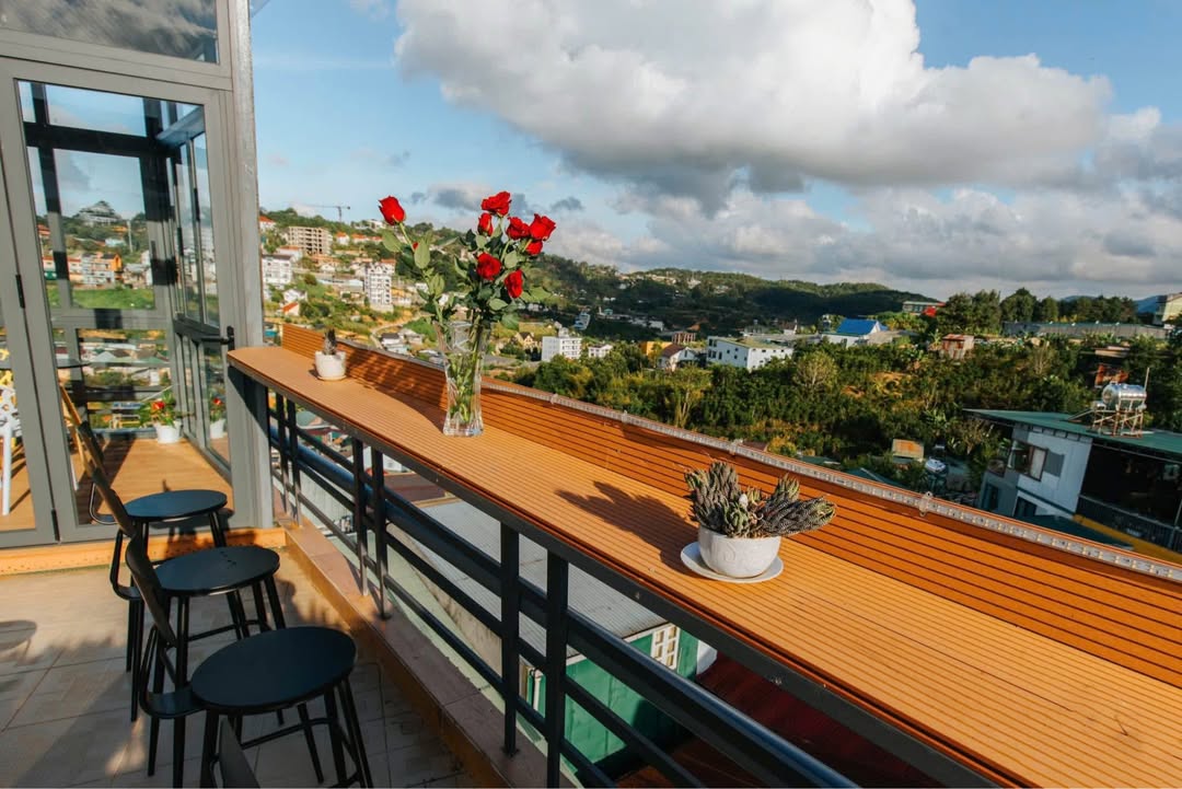 Bán Gấp Nhà 200m² Nguyễn Trung Trực, Đà Lạt - 14 Tỷ, 4PN + 9 Phòng Trọ