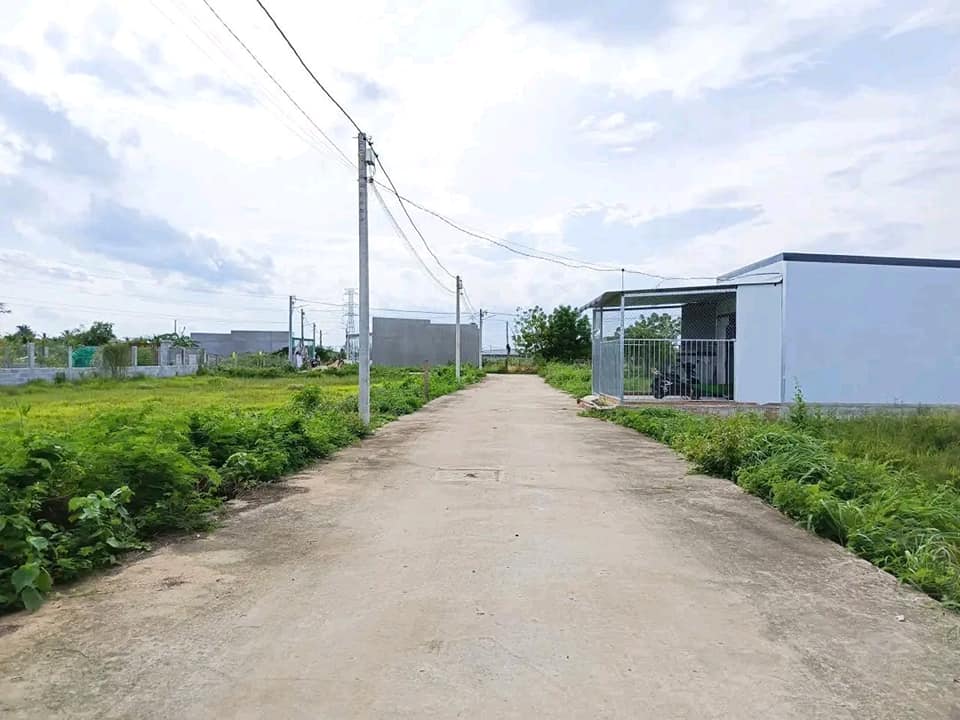 Đất nền Phan Thiết 113m² chỉ 700 triệu - Giá tốt hiếm có!