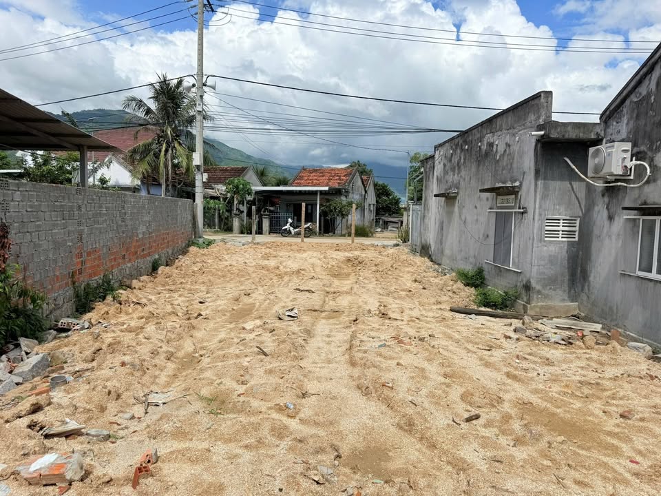 Đất nền Vạn Phú, Vạn Ninh 168m² - Xây dựng tự do, giá tốt!