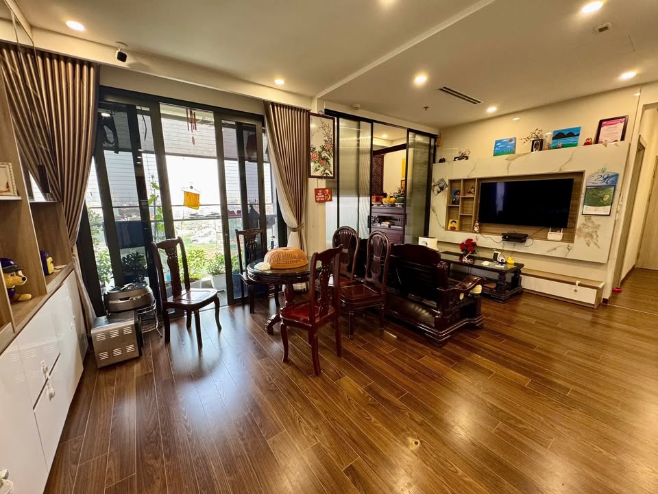 Căn hộ Vinhomes Smart City 107m² - View hồ đẹp, sẵn sàng ở ngay!