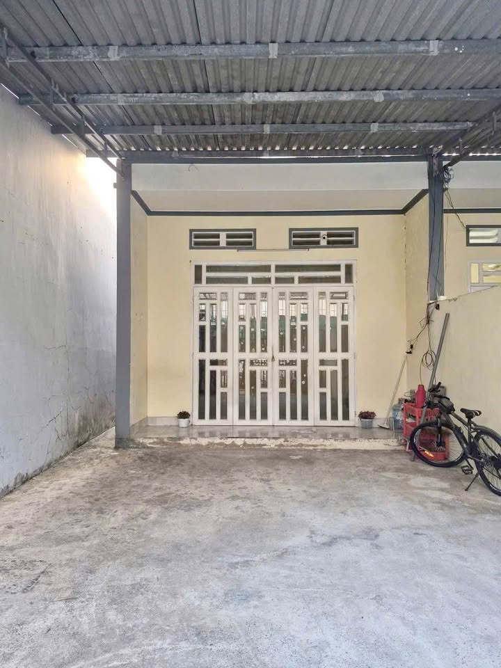 Nhà Hẻm 220 Phú Lợi, TDM - 100m², 4 Triệu/Tháng, Sẵn Sàng Ở Ngay!