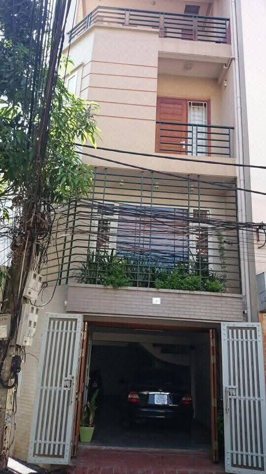 Nhà nguyên căn Bộ Đề 50m² - Gara ô tô, sẵn sàng ở ngay!