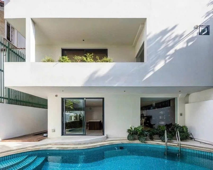 Bán Biệt Thự Thảo Điền 296m² Giá 110 Tỷ - Vị Trí Đẹp, Có Hồ Bơi