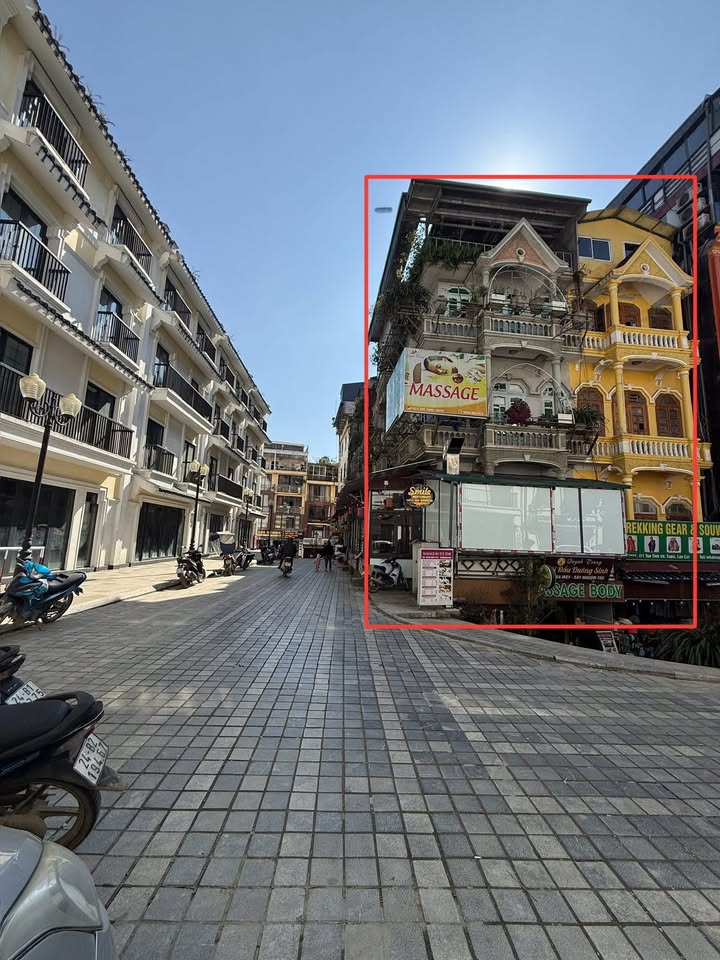 Nhà Mặt Tiền Kinh Doanh Phố Tuệ Tĩnh Sapa - 120m² Sổ Đỏ 30 Tỷ