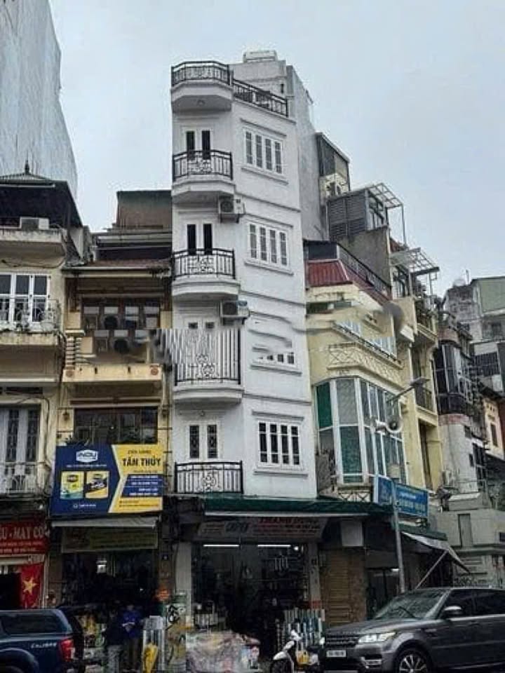 Nhà mặt phố Hàng Hòm, Hoàn Kiếm 150 triệu - Vị trí đắc địa!