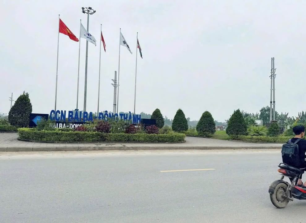 Đất nền Đông Thành 400m² - Sổ đỏ chính chủ, xây dựng tự do!