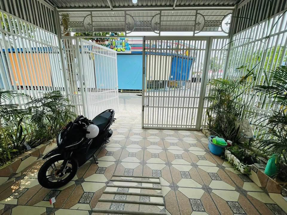 Cho thuê nhà 110m² Khu Sao Mai, Long Xuyên - Sẵn Sàng Ở Ngay