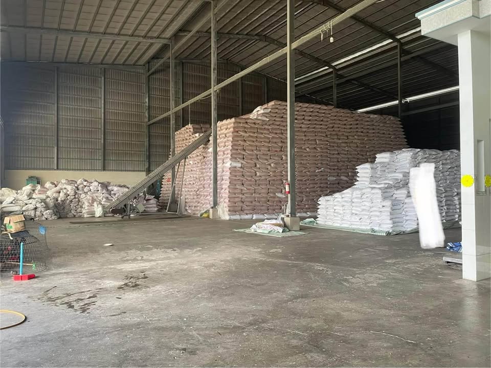 Kho lúa gạo Thốt Nốt Cần Thơ 1085m² - Hoạt động ngay, vị trí đắc địa!