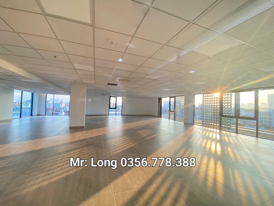 Văn phòng Giải Phóng 189m² - Giá từ 37.611 triệu - Sẵn sàng làm việc!