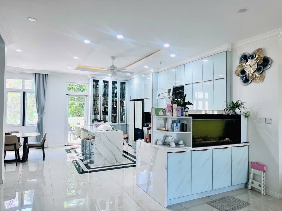 Cho thuê tầng 3 villa The Peak Garden Q7 - Riêng tư, tiện nghi