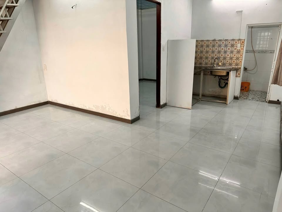 Cho thuê nhà nguyên căn Hẻm 1247 Huỳnh Tấn Phát, Q7 - 45m², 2PN, Giá 7.5 Triệu