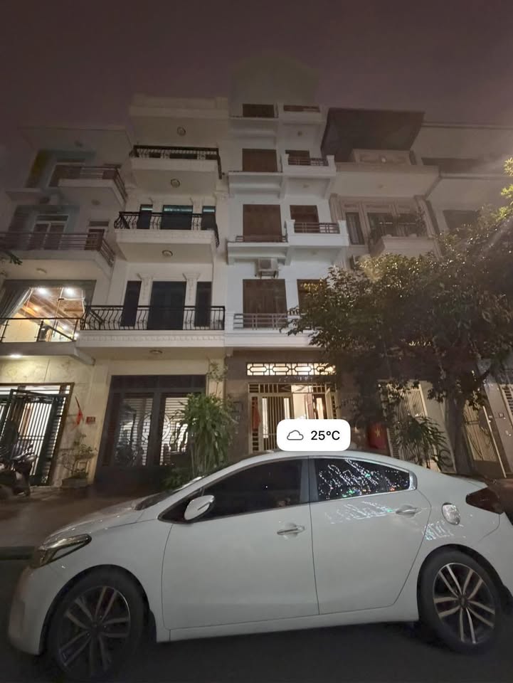 Cho thuê nhà 5 tầng mặt tiền Nguyễn Khuyến 1, Bắc Giang - 76m², đủ đồ