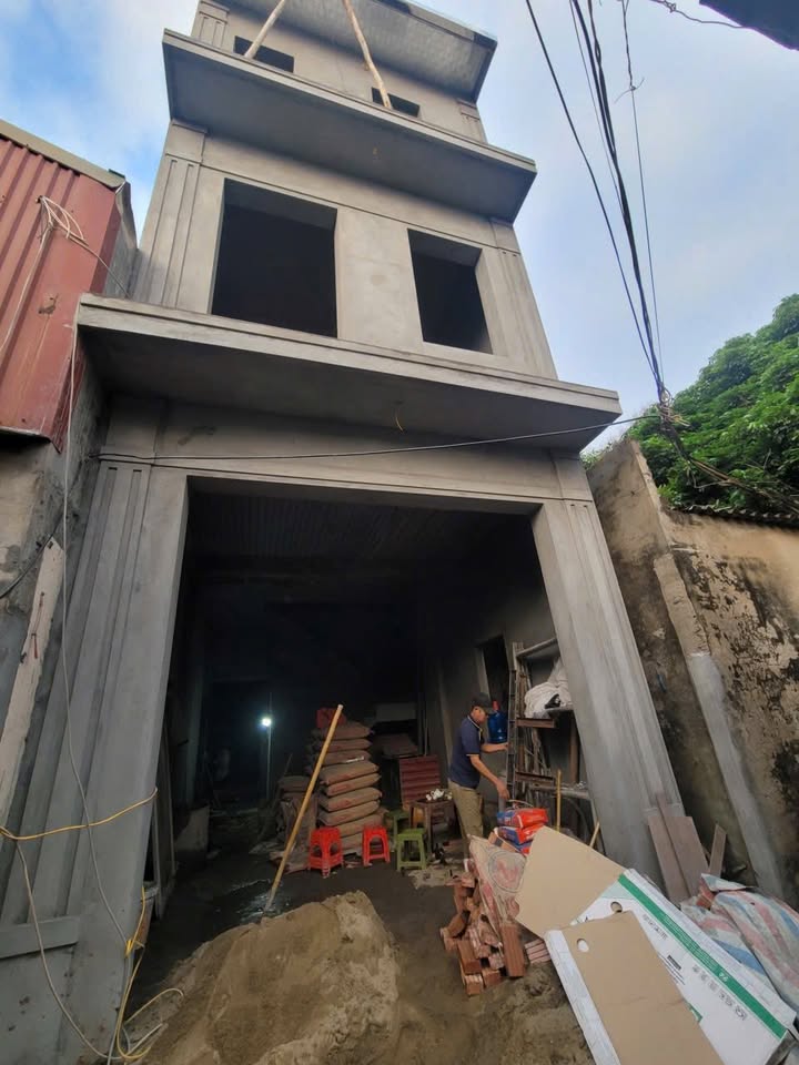 Nhà riêng 3 tầng Dĩnh Kế 44m² - Chính chủ bán, sẵn sàng ở ngay!