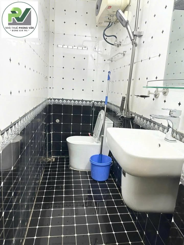 Nhà 40m² 2.5 Tầng 3PN Ngõ Phạm Hữu Điều, Hải Phòng - Giá 4.5 Triệu