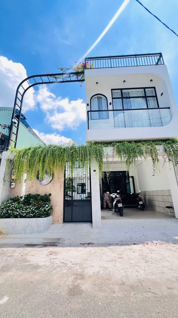 Biệt thự mini Tô Ký Quận 12 160m² giá 9.8 tỷ - Sẵn sàng ở ngay!