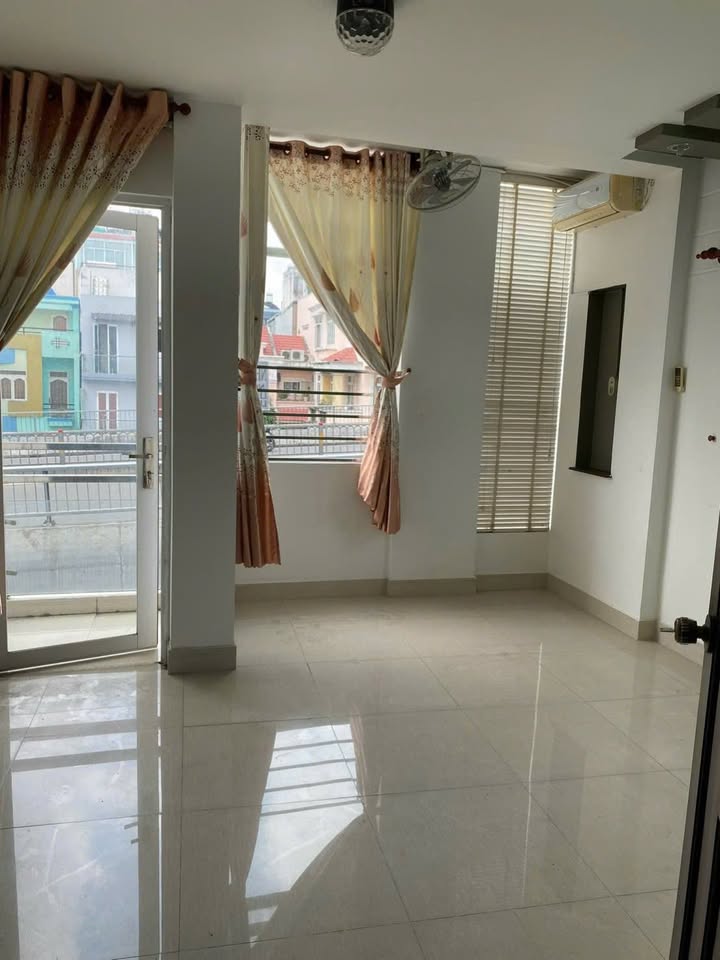 Cho thuê nhà mặt tiền Dương Bá Trạc, Quận 8 - Kinh doanh đắc lợi, 4x6m, 4 lầu