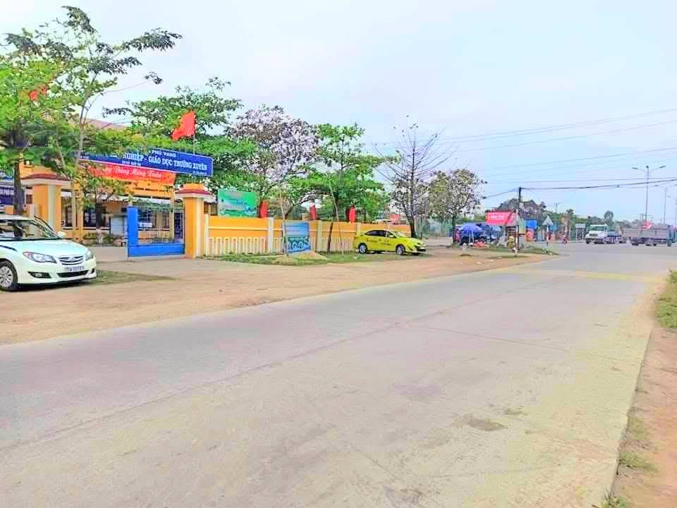 Đất nền Thôn Vinh Vệ Phú Vang 180m² - Sổ đỏ chính chủ