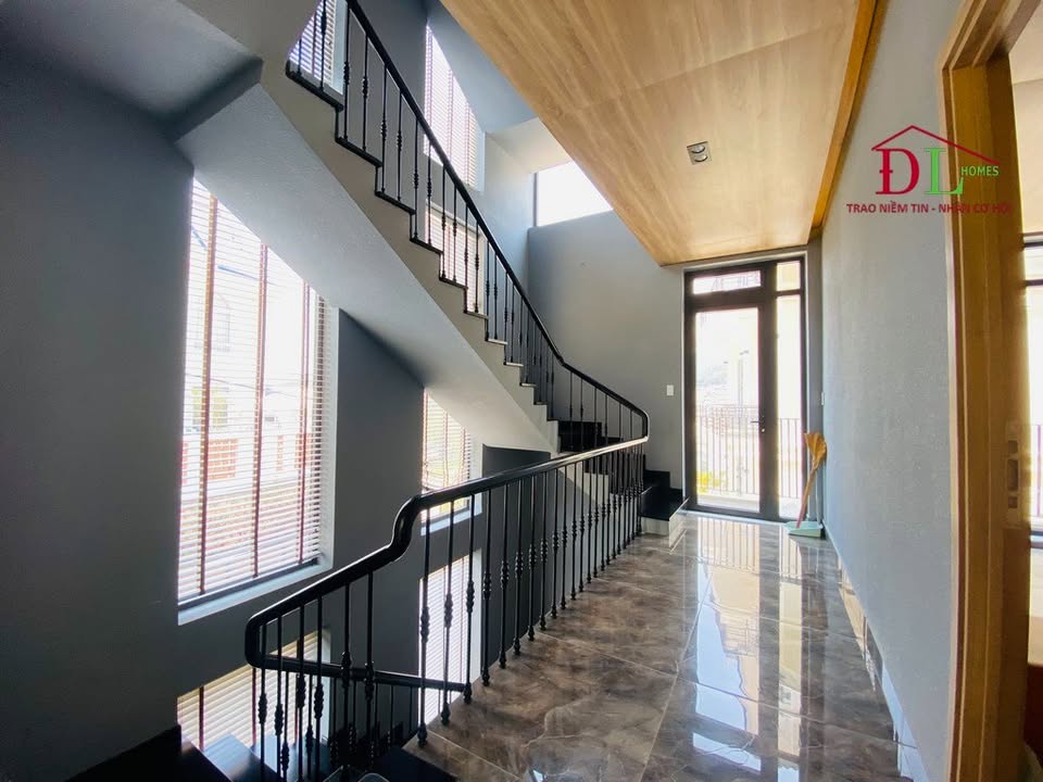 Biệt Thự Góc 2 Mặt Tiền Đà Lạt - 277m² View Thơ Mộng, Sổ Hồng Riêng