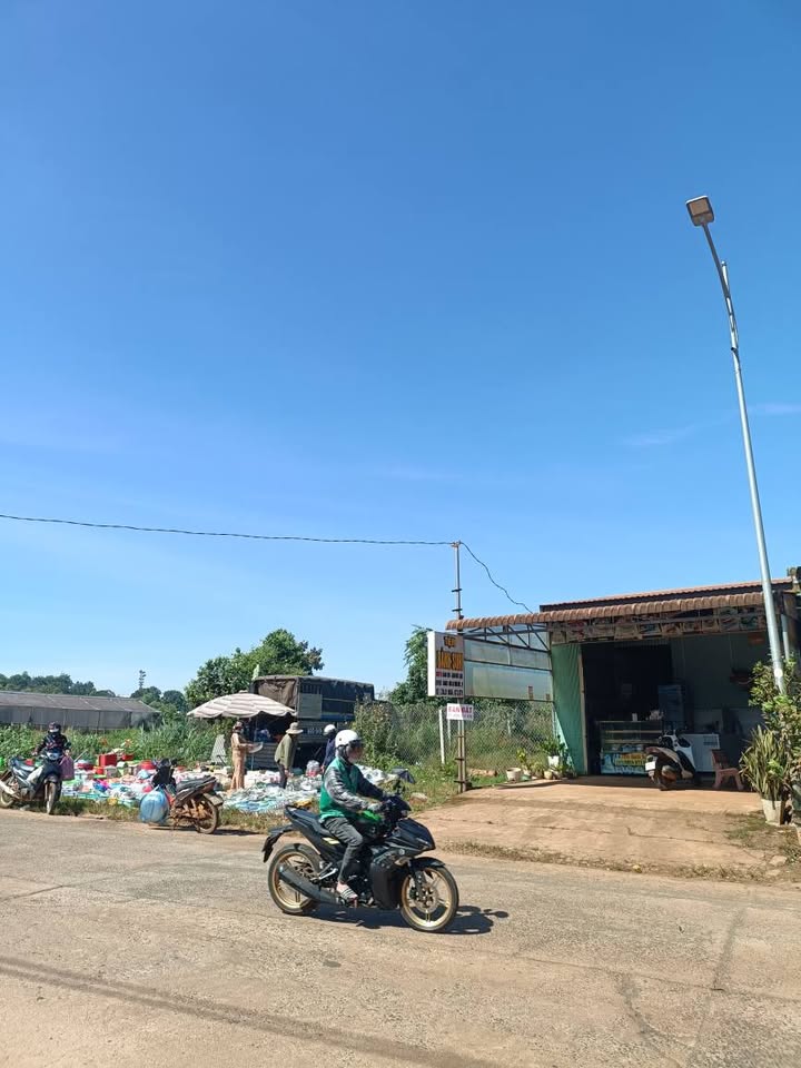 Đất nền Đắk Wer 552m² - Sổ đỏ chính chủ, kinh doanh ngay!