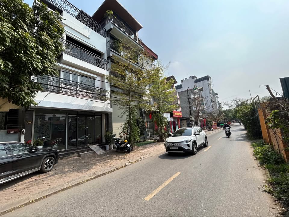 Nhà Mặt Phố Trịnh Văn Bô 62m² - Kinh Doanh Sầm Uất, Vỉa Hè Rộng