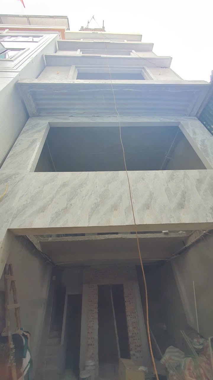 Nhà 6 Tầng Thang Máy Mặt Phố Mai Phúc, Cầu Giấy - 45m², 9 Tỷ