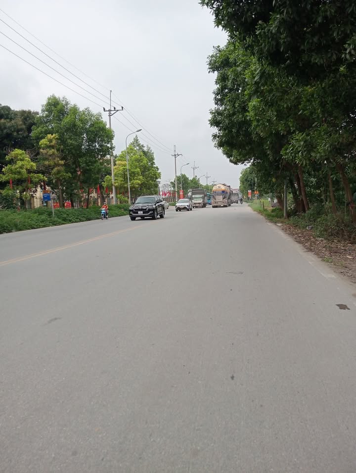 Đất nền Long Biên 54m² - Ngõ ô tô thông thoáng, giá 5 tỷ