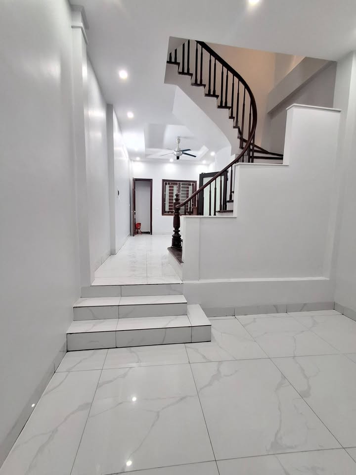 Bán nhà Phúc Lợi Long Biên 48m² giá 9 tỷ - Ô tô vào nhà, ngõ thông