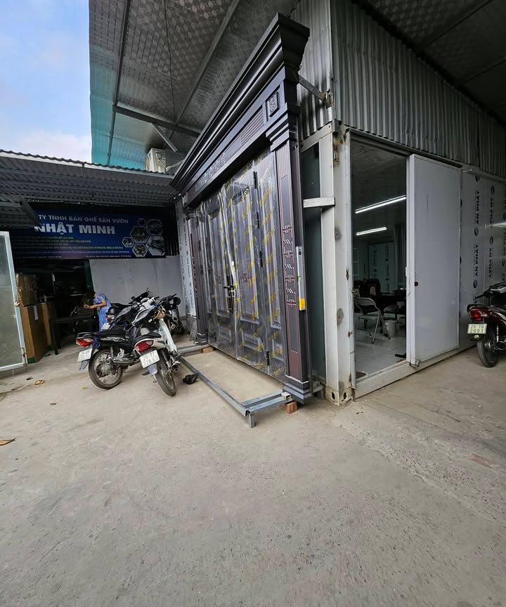 Cho thuê Kho + Văn phòng 150m² mặt đường Phạm Tu, Thanh Xuân - Giá 15 triệu/tháng