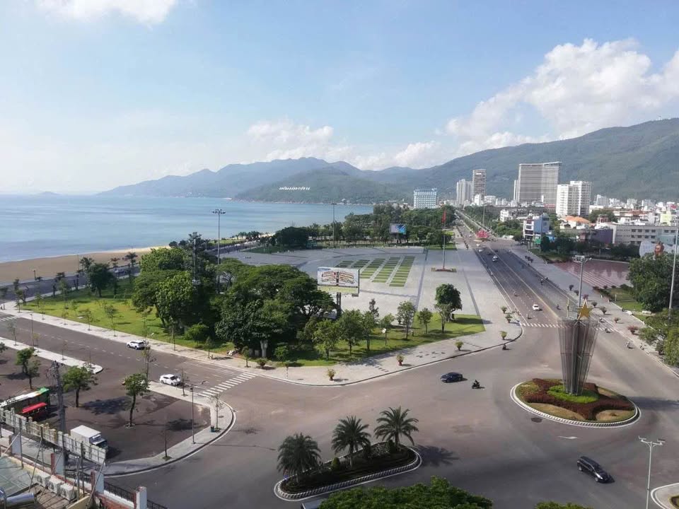 Nhà Mặt Tiền Nguyễn Nhạc Quy Nhơn 135m² - Vị Trí Đắc Địa!