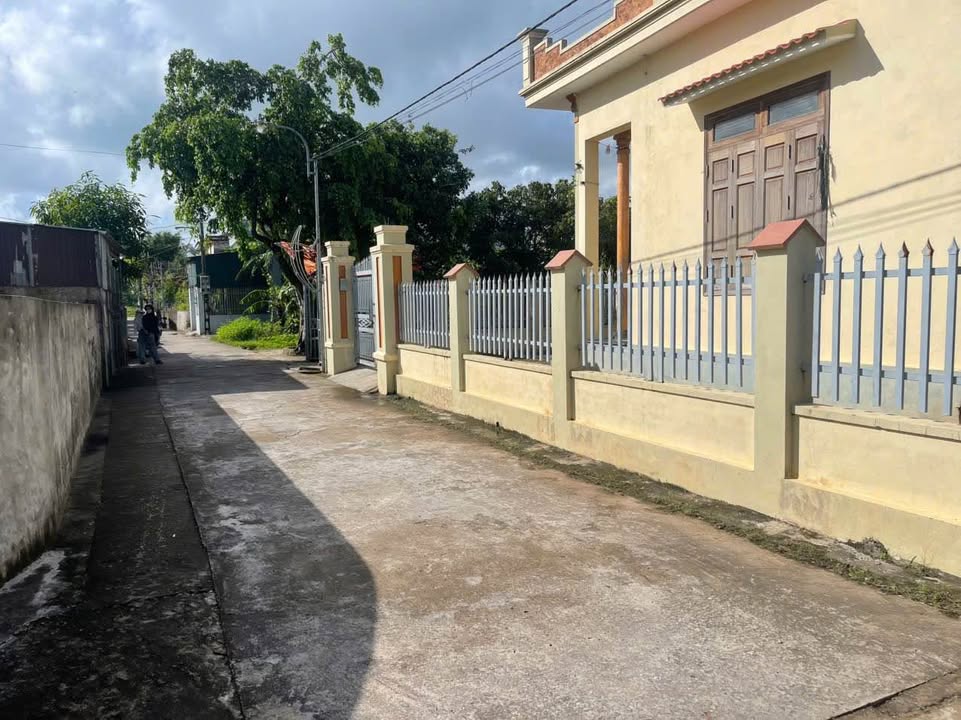 Đất nền Nam Trung, Thái Bình 229.8m² - Sổ đỏ chính chủ, ô tô vào đất